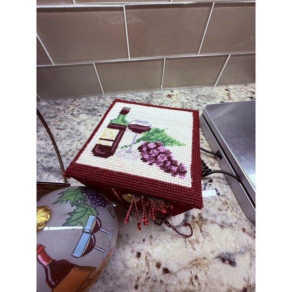 2 Dillards Trimings Inside painted Ornament Wine Velvet Needlepoint Box Read - Picture 13 of 13
